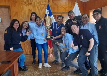 ALCALDE SILVA SALUDÓ A LOS BOMBEROS DE LA COMUNA QUE SE QUEDARON CON EL PRIMER LUGAR EN EL DESAFÍO BOMBERIL REALIZADO EN MELINKA