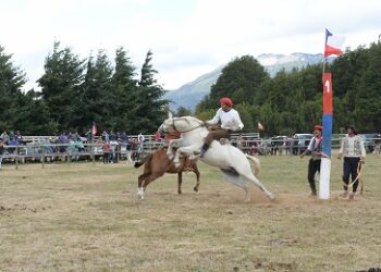 LAGO VERDE CELEBRA SU ANIVERSARIO CON JINETEADAS Y FIESTA COSTUMBRISTA 2023 : “UN ROTUNDO ÉXITO”