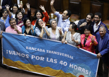 Senado aprueba proyecto que reduce jornada laboral a 40 horas