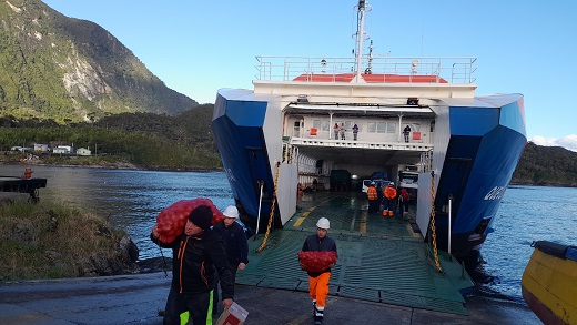 MTT analiza nueva conectividad marítima hacia el litoral norte de Aysén