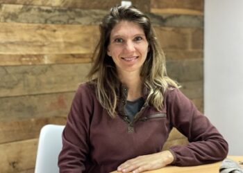 Empresaria se consolida en la industria de cervecería regional en Aysén