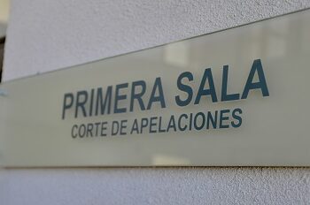 CORTE DE COYHAIQUE ORDENA A MUNICIPALIDAD DE LAGO VERDE REINTEGRAR A FUNCIONARIA A CONTRATA