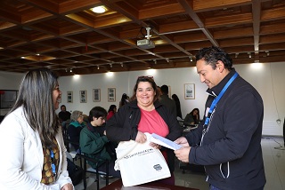 Seremi de Gobierno y Agrupación TEAcompañamos realizan Taller para funcionarios públicos