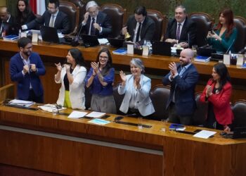 “La aprobación del proyecto 40 horas es un triunfo para las trabajadoras y los trabajadores de la región y de todo el país”
