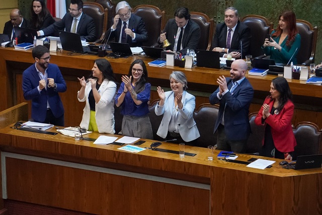 “La aprobación del proyecto 40 horas es un triunfo para las trabajadoras y los trabajadores de la región y de todo el país”