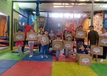 Novedoso proyecto educativo potencia habilidades de niños y niñas través del circo y la magia