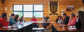 MOP EXPONE NUEVOS PROYECTOS PARA COMUNIDAD DE CALETA TORTEL