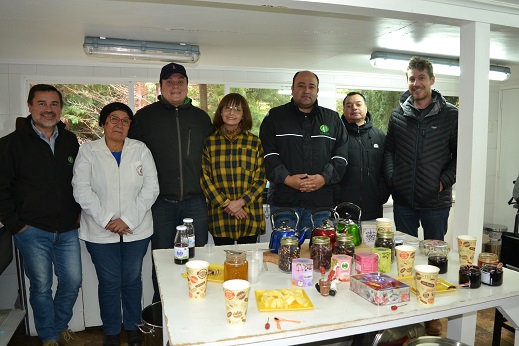 INFOR y ACHIPIA unen esfuerzos para garantizar la inocuidad de los Productos Forestales No Madereros en Aysén