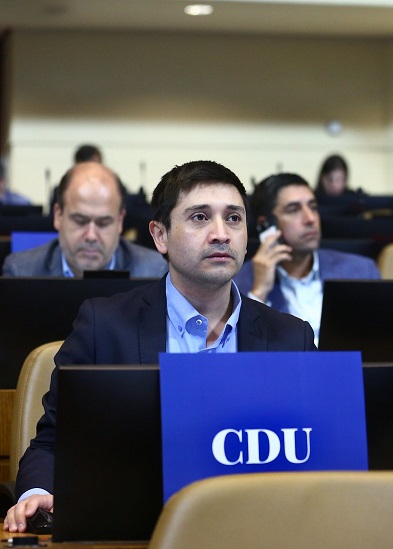Diputado Calisto pide clarificar vínculo de la Universidad de Aysén con Fundación Democracia Viva