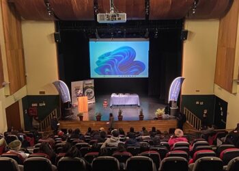 Comunidad dialoga en Seminario de Cambio Climático