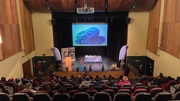 Comunidad dialoga en Seminario de Cambio Climático