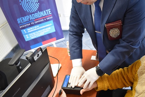 PDI y SERMIG inician empadronamiento biométrico de extranjeros en la Patagonia