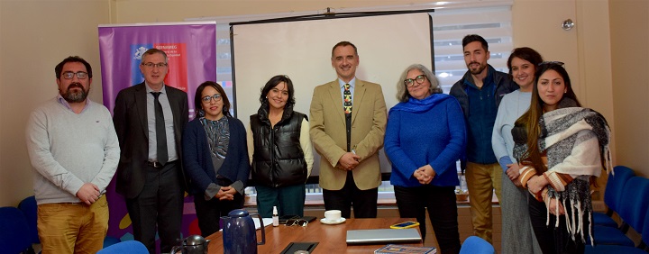 COYHAIQUE: JUEZ DE FAMILIA CAPACITA A FUNCIONARIOS DEL SERNAMEG SOBRE LEY DE REGISTRO NACIONAL DE DEUDORES DE ALIMENTOS Y RESPONSABILIDAD PARENTAL