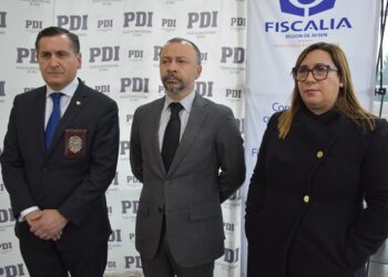 En prisión preventiva médica y su hijo por venta de recetas cheque para psicotrópicos
