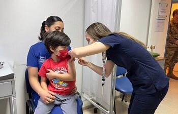 Centro Clínico Militar de Coyhaique se suma a proceso de vacunación impulsado por el Ministerio de Salud