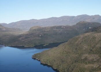 CIFRAN DESAFÍOS SUSTENTABLES PARA ESPACIO MARINO COSTERO PROTEGIDO EN ISLA TRAIGUÉN