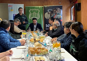Lanzan Programa +R con curso “Revestimiento de superficies con pintura y papel” dirigido a 10 internos de la cárcel de Coyhaique