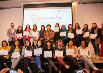 Jardín Infantil de Cochrane se presentó en Seminario “Comparte Educación”
