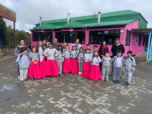 Ministerio de Educación asigna más de 353 millones para el mejoramiento de la Escuela de Repollal y Liceo de Melinka en la comuna de Guaitecas