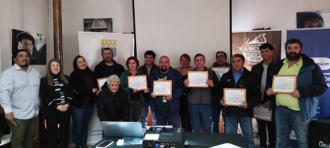 Con éxito finalizaron cursos “de tal palo tal astilla” y “elaboración de conservas y mermeladas”