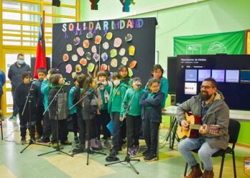Profesor del Liceo Pioneros del Sur, de Villa O’Higgins, es semifinalista del Global Teacher Prize Chile 2023