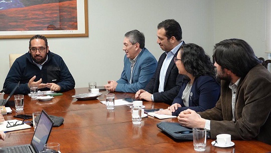 Gobernadora Andrea Macías intercede por la Universidad de Aysén en Santiago: “Debe salir de la crisis en la que se encuentra”