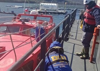 Inician investigación por fallecimiento de trabajador acuícola tras choque de embarcación
