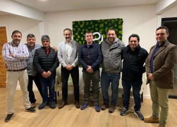 AGRUPAYSEN y MOWI Chile: Unen Fuerzas para Impulsar la Sustentabilidad y Desarrollo Económico Local en Aysén