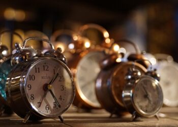 ¿Cómo afecta el cambio de hora a los niños? Experta USS responde