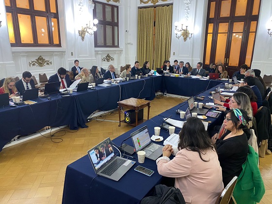 CONSEJO CONSTITUCIONAL RETOMA VOTACIONES EN COMISIONES LUEGO QUE UNIDAD PARA CHILE SOLICITARA BAJAR TODAS LAS ENMIENDAS