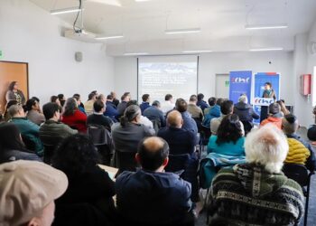 Ministra del Medio Ambiente inicia gira en Aysén con Diálogos Participativos y anuncia recambio de calefactores