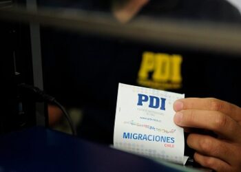 PDI ADVIERTE DE 11 PASOS FRONTERIZOS QUE EXIGIRÁN SALVOCONDUCTO OBLIGATORIO PARA SALIR DE CHILE