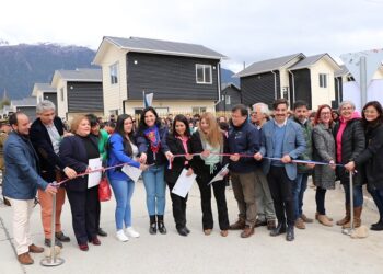 Cincuenta familias de Puerto Aysén abrieron este Domingo las Puertas de su Casa propia