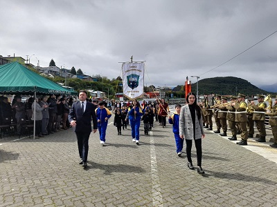 Municipio, Fuerzas Armadas y la comunidad participan en desfile realizado en Puerto Aguirre