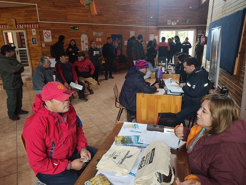 PRESIDENTE DE LA REPÚBLICA RESPONDIÓ SOLICITUD DE ISLAS HUICHAS CON DESPLIEGUE DE GOBIERNO EN TERRENO