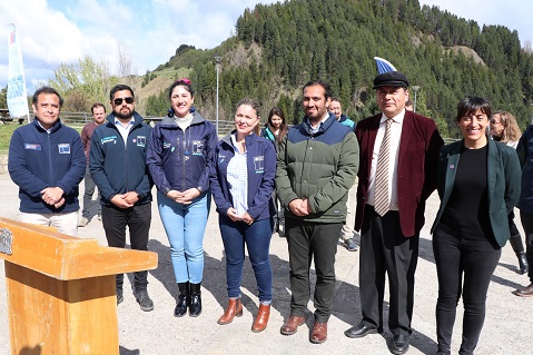 Minvu y Municipio anuncian millonaria inversión para conservar durante 9 años el parque Mirador Río Simpson de Coyhaique