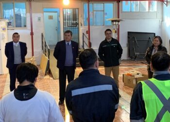Autoridades constatan en terreno avances del curso de capacitación que realizan usuarios al interior del CCP Coyhaique