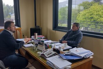 Alcalde de Aysén y Seremitt se reúnen para un proyecto de transporte público para conectar Chacabuco y Puerto Aysén