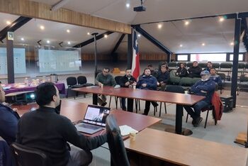 El municipio dialoga con empresas ayseninas para mejorar reglamento de contratistas