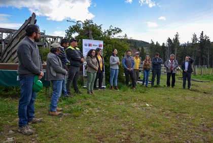 Seremi de Agricultura entrega equipamiento a productores/as ovinos de la región