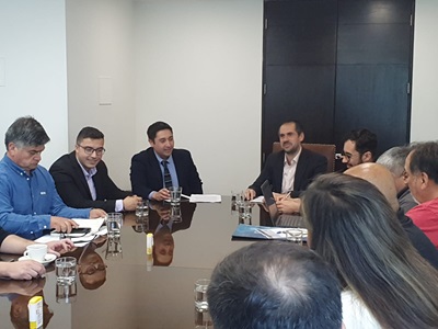 AGRUPAYSEN Resalta la Importancia del Diálogo en Encuentro con el Ministro de Economía