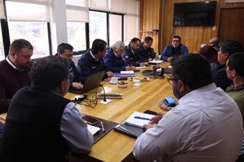 Gobierno y dirigentes del sector artesanal restablecen Mesa de Recursos Bentónicos de la Región de Aysén