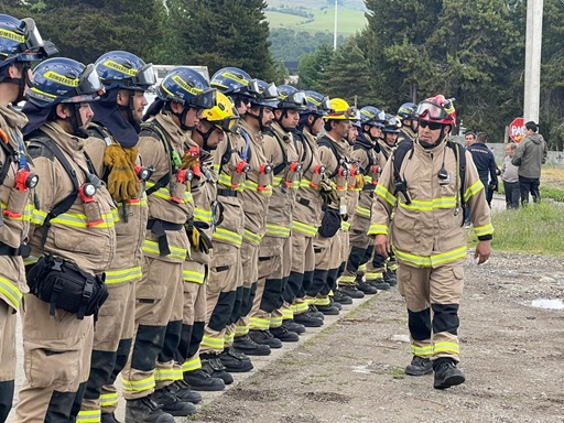 Héroes del Fuego: Tercera Compañía de Bomberos de Coyhaique acreditada como unidad forestal