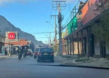 Carabineros detuvo a sujeto por agresión y lesiones a guardias de seguridad de Supermercado en Coyhaique