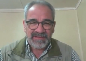 Sacerdote acusado de abusos sexuales recorre la región y participa de programa radial