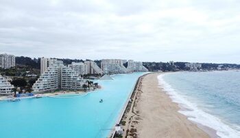 Columna Playas en Retroceso: Un Desafío para el Turismo en Chile