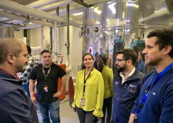 MINISTRO (S) del medio Ambiente ANUNCIA INICIO de postulación al recambio de calefactores en Cochrane y Coyhaique