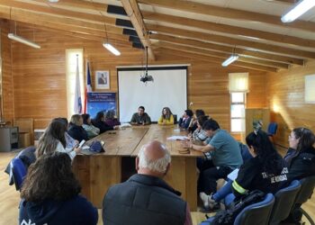 Directivos del SSA se reúnen con la Comunidad de Villa O’Higgins