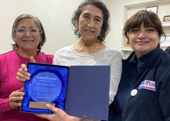 IPS Aysén conmemoró 8M con reconocimiento a ex funcionaria por trayectoria gremial