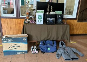 Detienen a sujeto con diversas especies del club Deportivo Baquedano en su poder